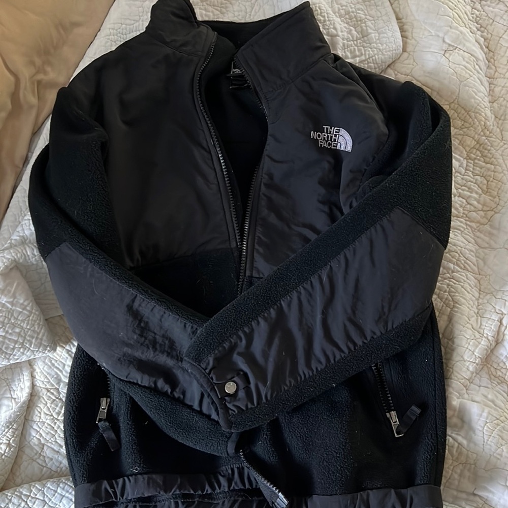 Youth 10/12 North Face Fleece jacket.
